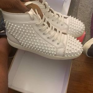 Men red bottom shoes